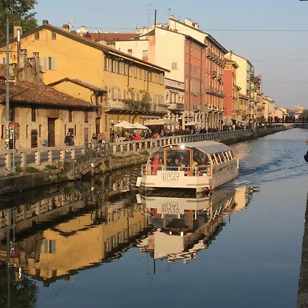 Naviglio Grande Apartment-3